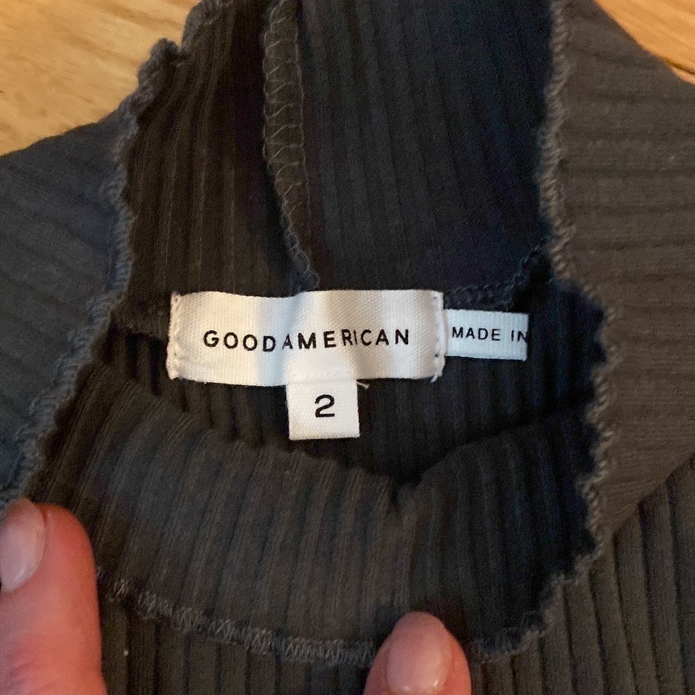 NWT Good American Mock Neck Ribbed Tee in Ink, size 2 (S/M) - Picture 5 of 9
